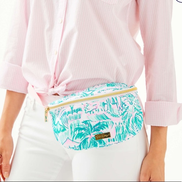 Lilly Pulitzer Handbags - NWT Lilly Pulitzer GWP Fanny pack/waist bag